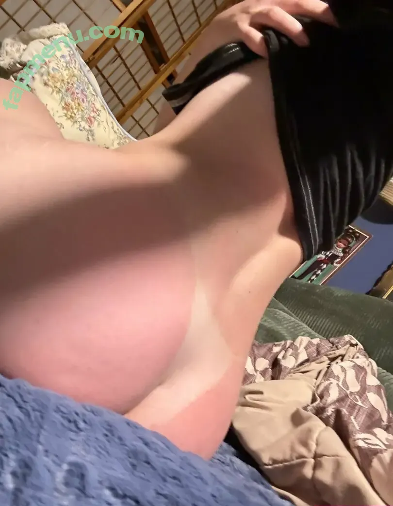 dollylol nude photo #0099 (diabolic_dolly / dollybxbyy)