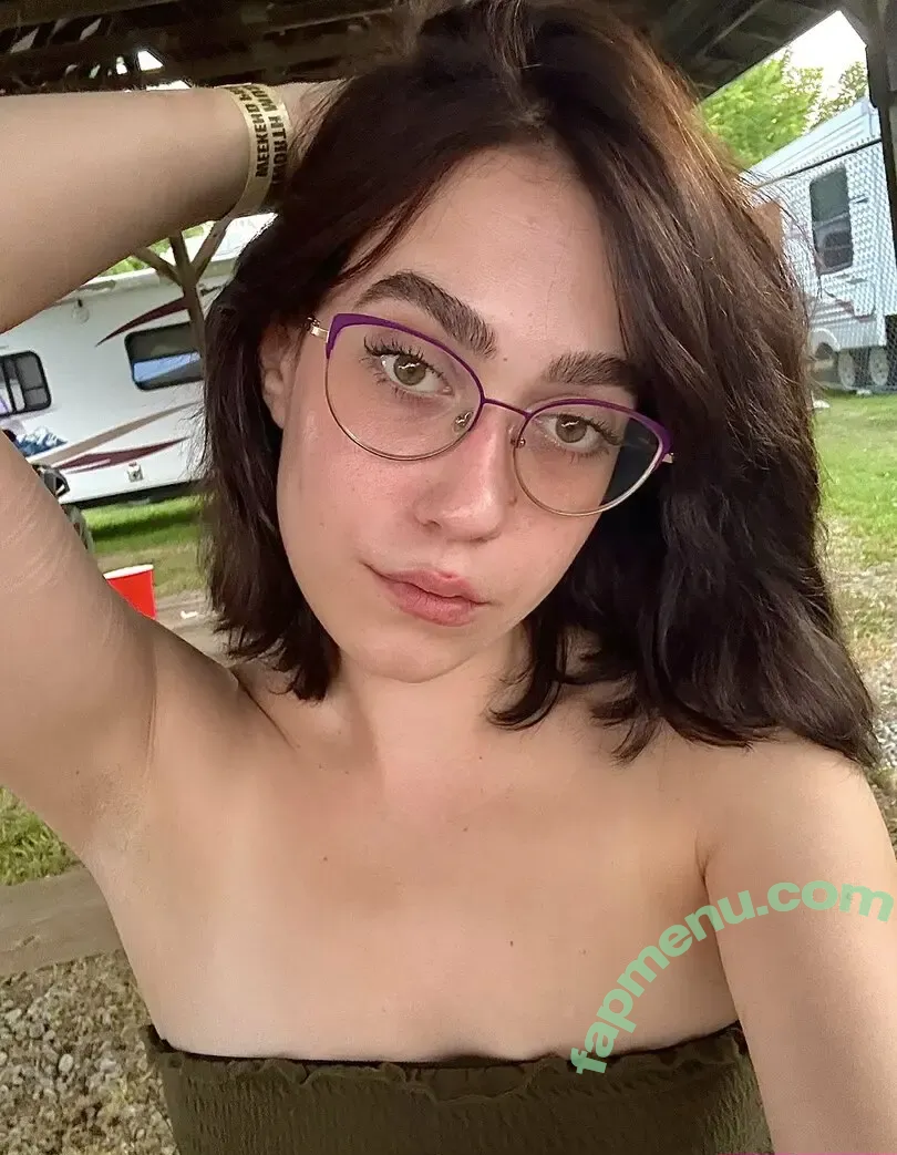 dollylol nude photo #0105 (diabolic_dolly / dollybxbyy)