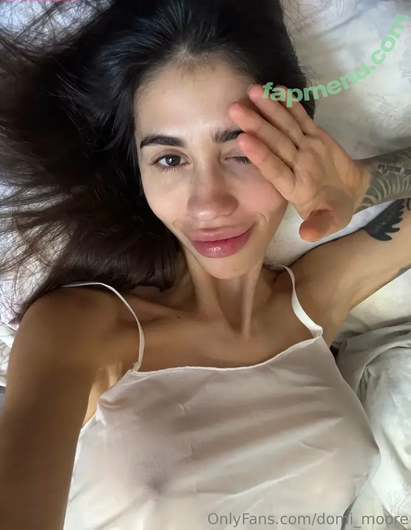 domi_moore nude photo #0003 (domi_moore)