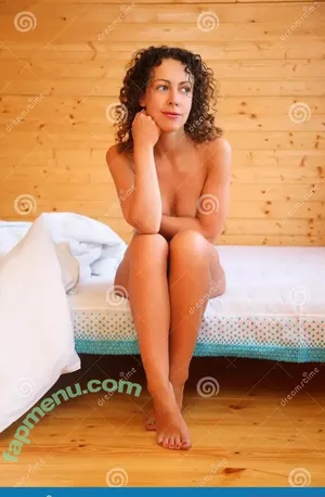  nude photo #0003
