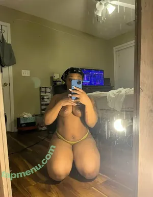 Dopegirlchristina / Miss.carter2you2 / ccluyla4x nude photo #0002