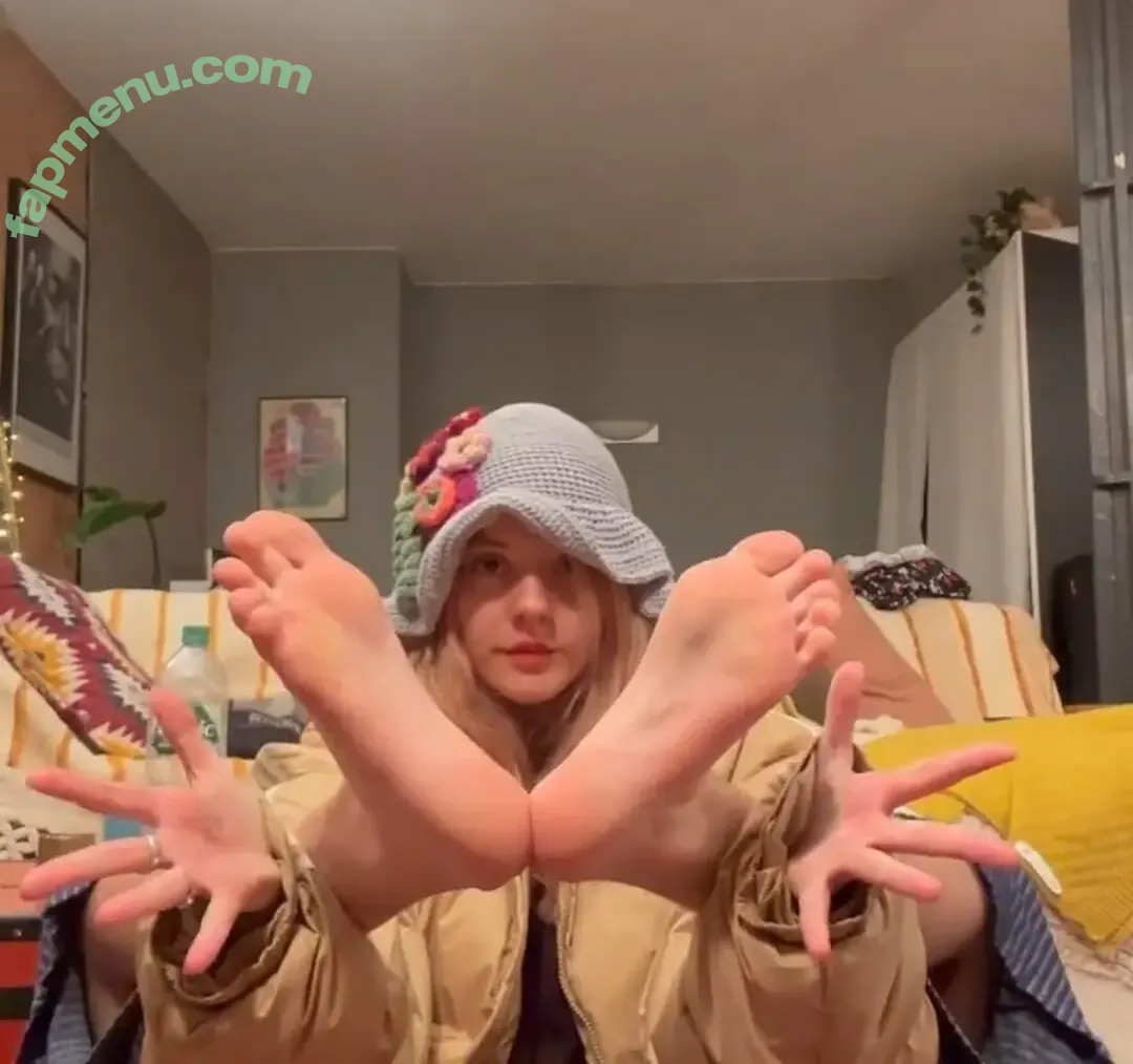 Dora Jar nude photo #0001 (dorajar_)