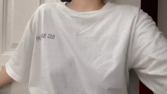 Downy.babyy / callmemeow / meowww19dn / smokinggoddess nude photo #0084