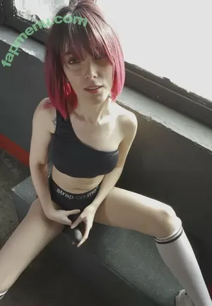 dpeggingd nude photo #0012