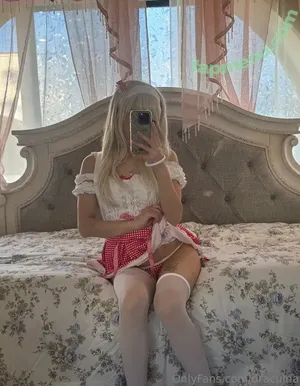 Dracuina nude photo #0007