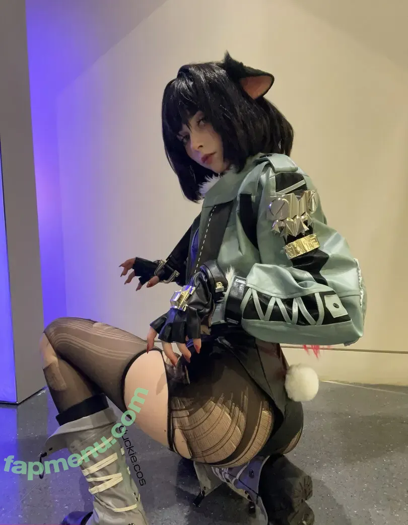 Duckie.Cos nude photo #0402 (Lexi / darlingducky / duckie_cos)