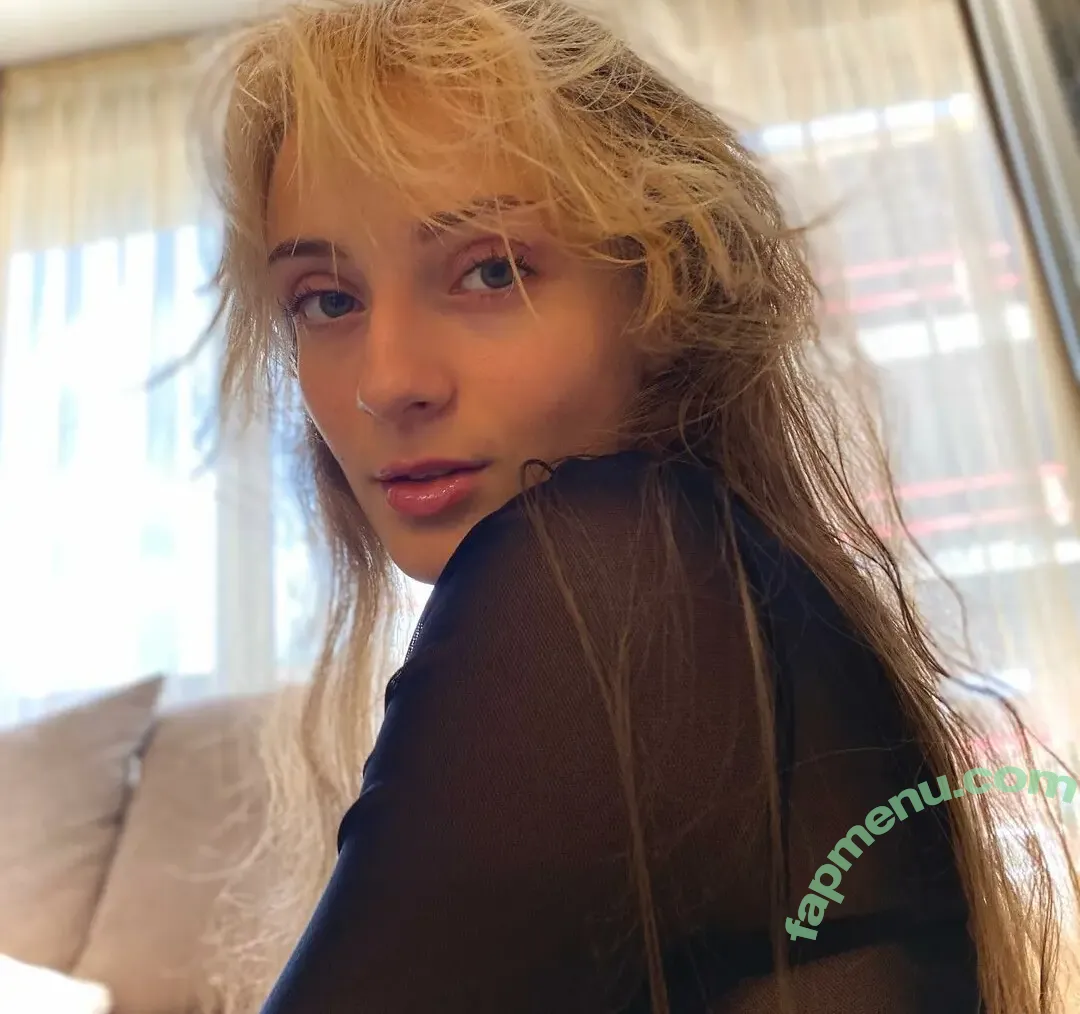 Duckiedoll nude photo #0016 (Duckiedoll)