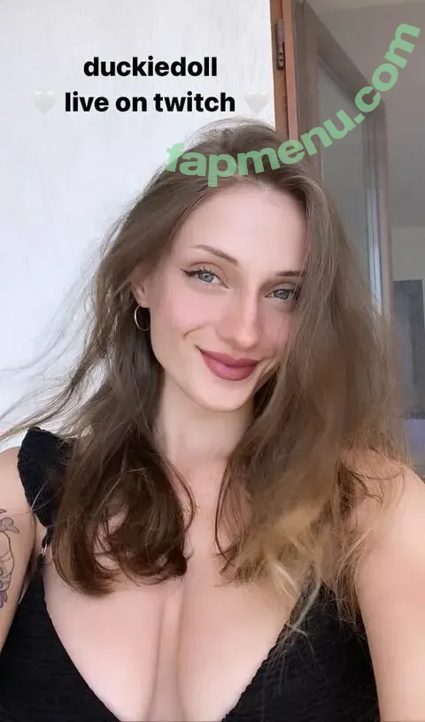 Duckiedoll nude photo #0030 (Duckiedoll)