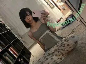 dummi.gf / kariwahh nude photo #0007