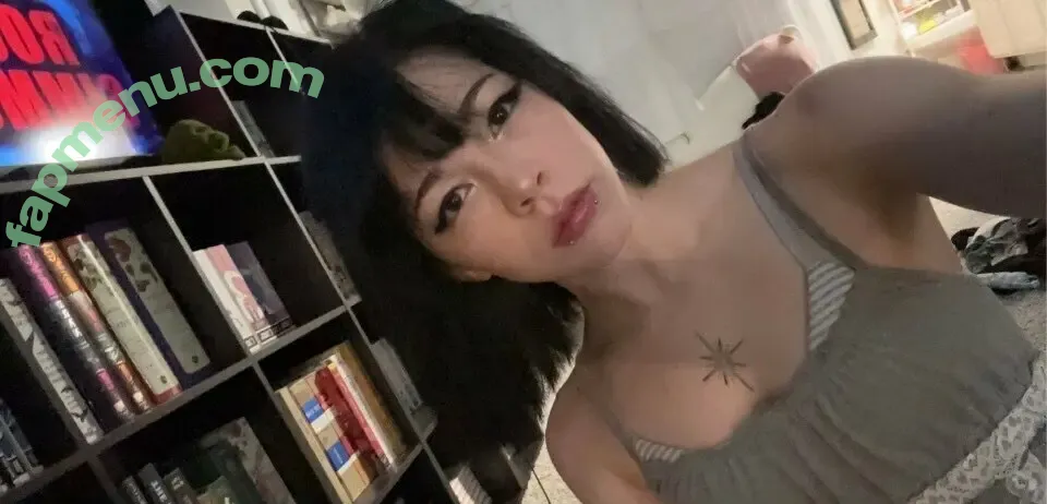 dummi.gf nude photo #0004 (kariwahh)