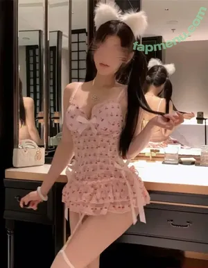 Duyenn Hipp / duyenn.hipp nude photo #1701