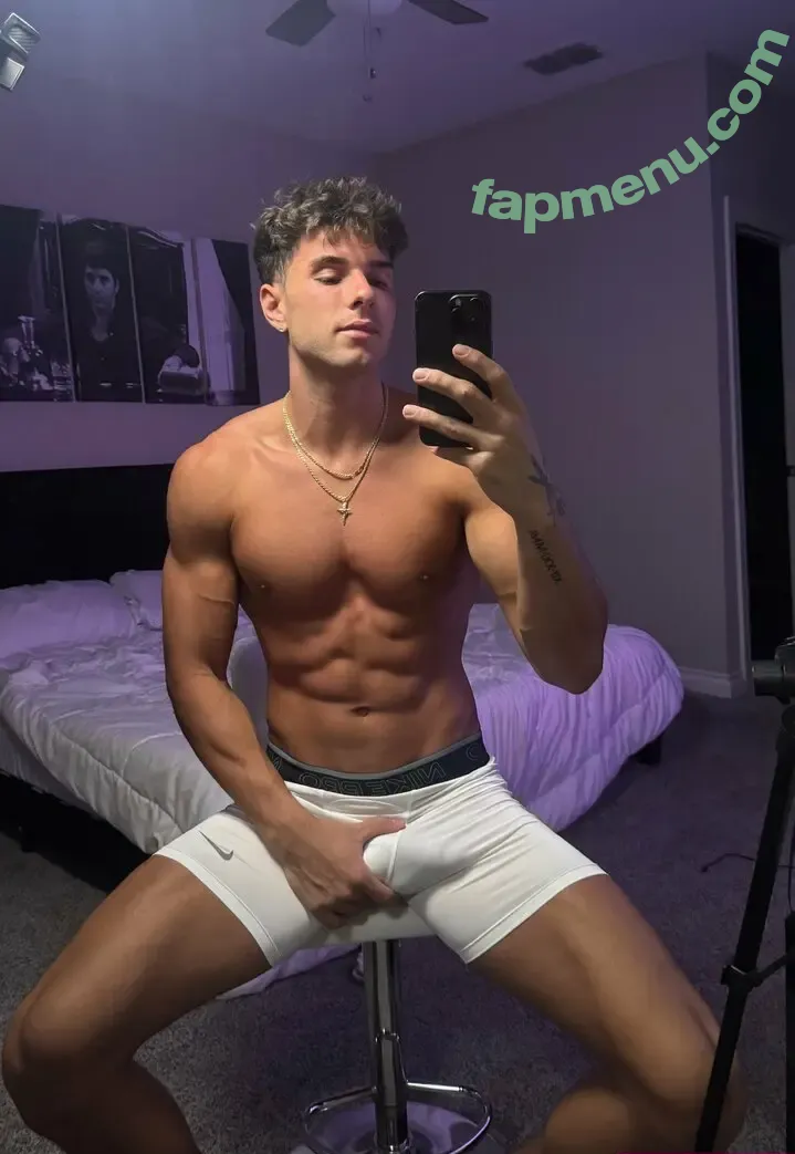 dylan.nichols13 nude photo #0010 (dylan.nichols13)