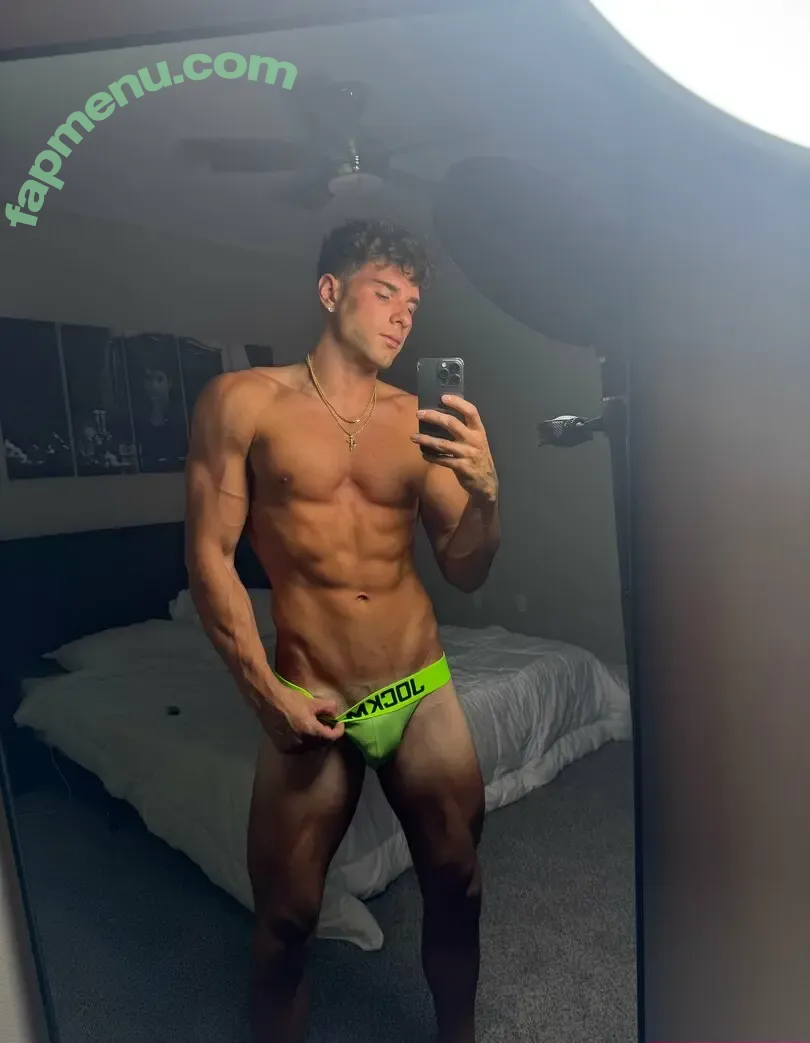 dylan.nichols13 nude photo #0013 (dylan.nichols13)