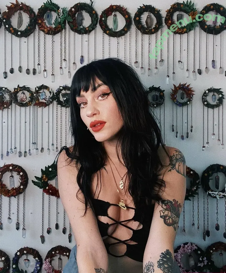 Earthdarling nude photo #0009 (earthdarlin)