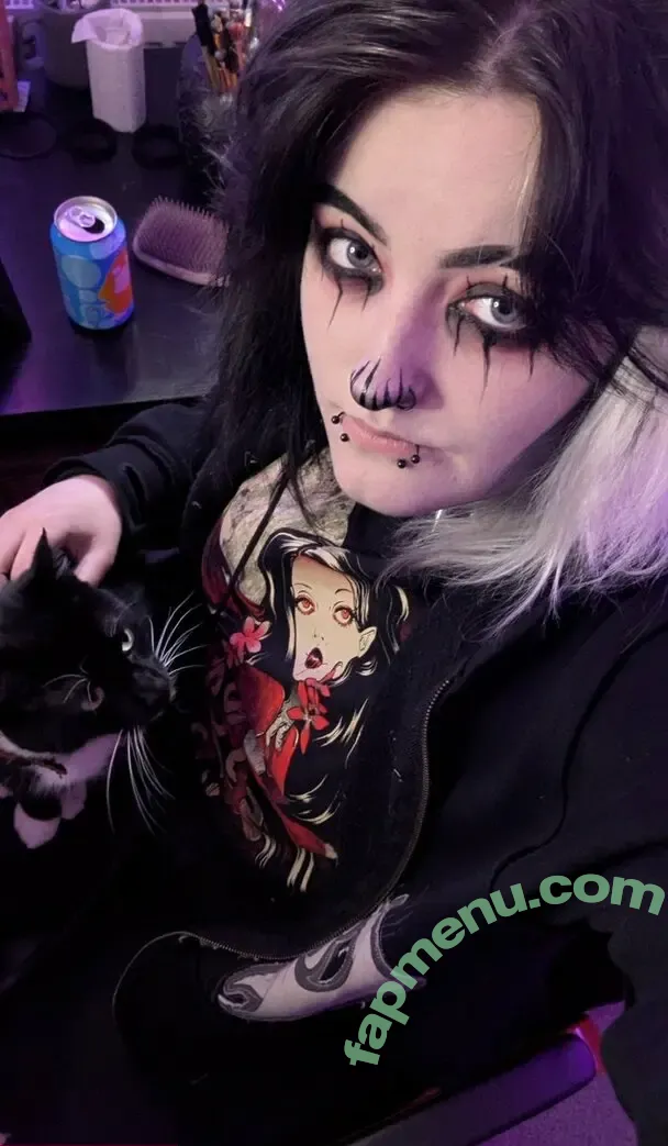Easygoinggoth nude photo #0033 (Easygoinggoth)