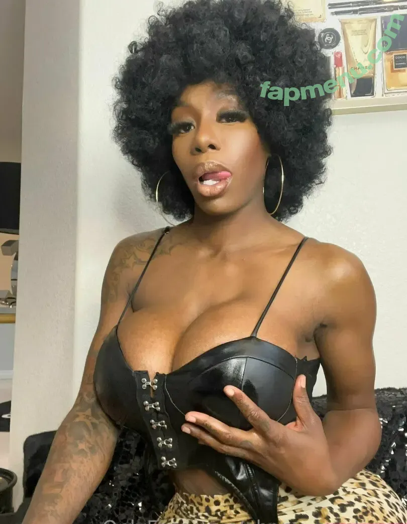Ebony Mystique nude photo #0513 (EbonyGoddessMystique / ebony_goddessmysti / ebony_mystique)