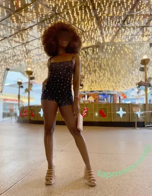 ebonybutts / realebonyb nude photo #0001