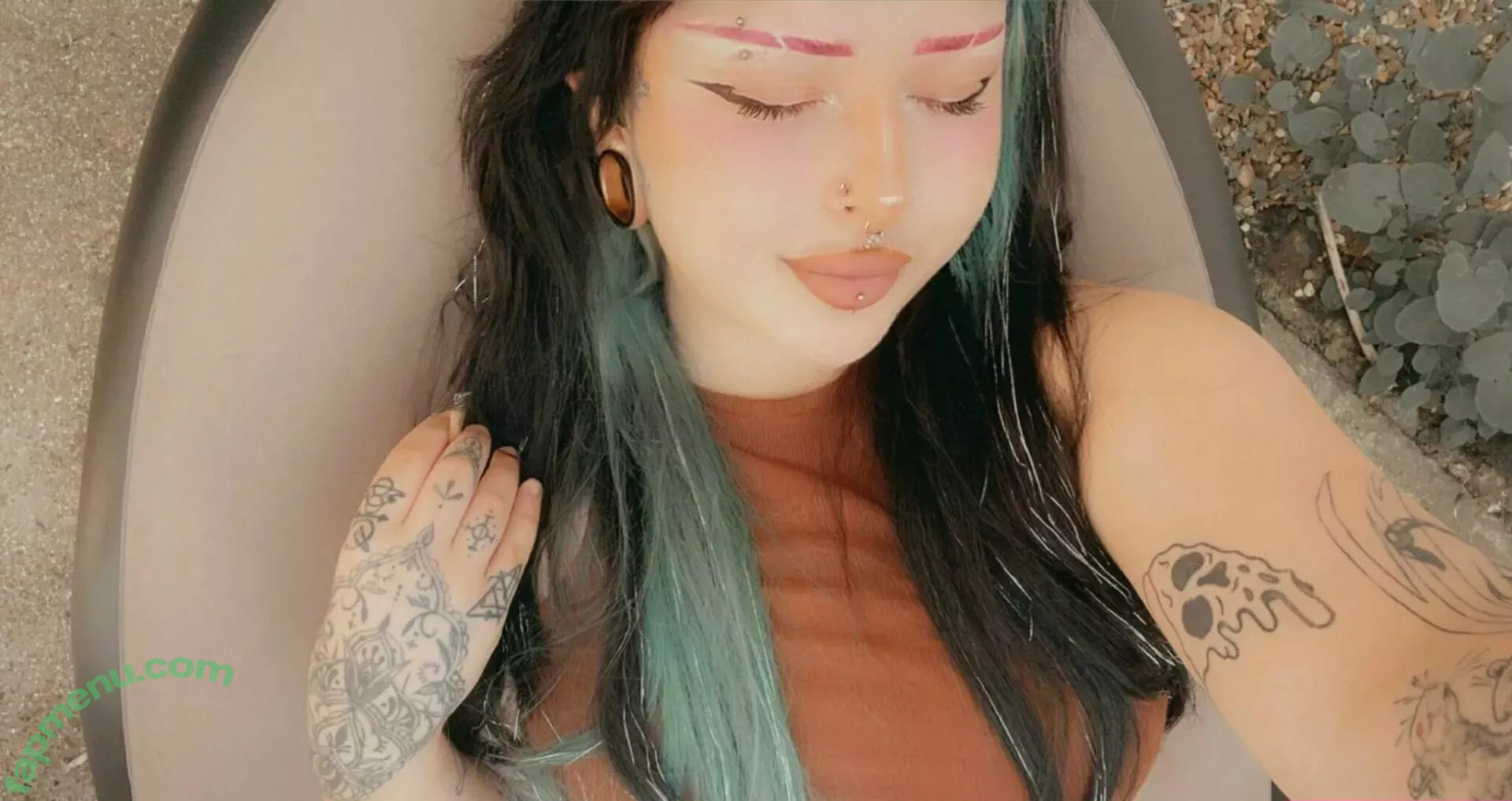 edenivyxo nude photo #0216 (edenivyxx)