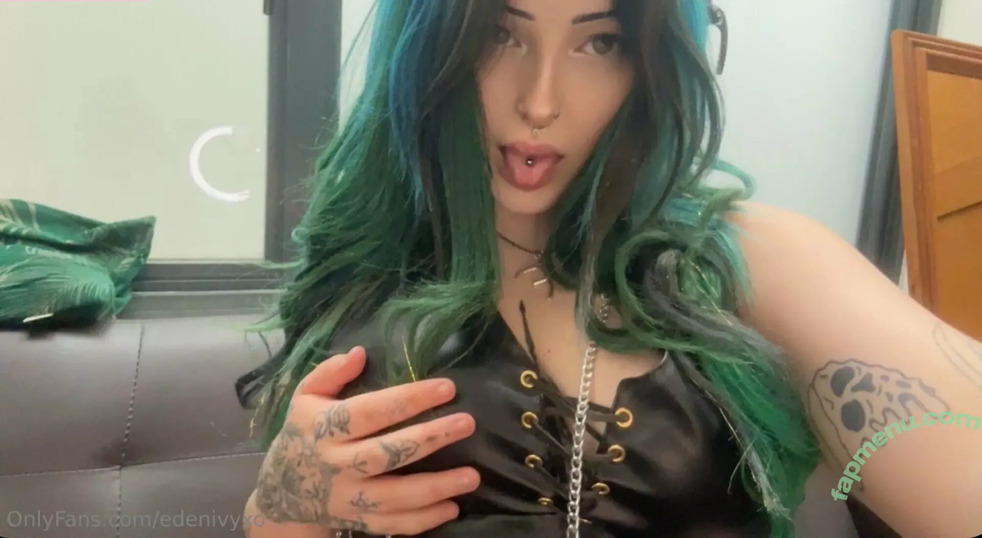 edenivyxo nude photo #0534 (edenivyxx)