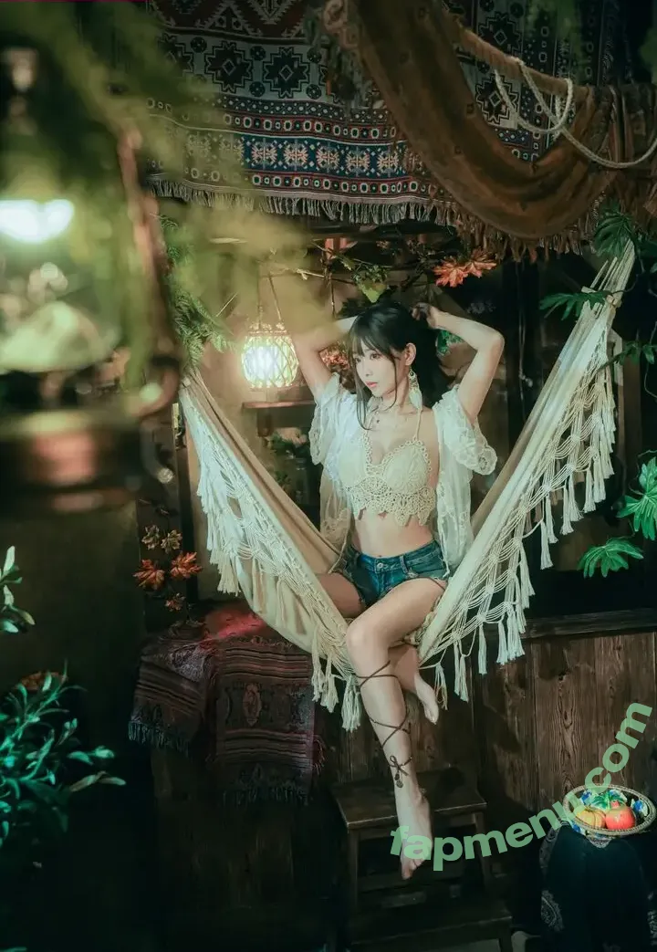 eeelyeee nude photo #1362 (Ely Cosplay / Ely_eee)