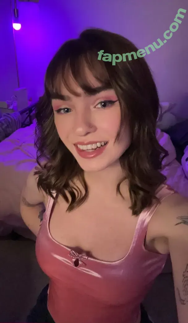 egirlMo nude photo #0004 (egirlm0 / queen_egirl27)