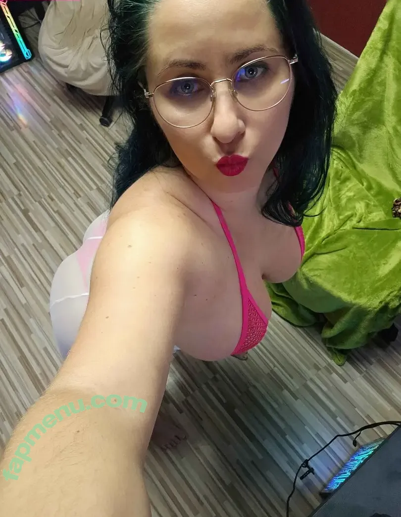 EinhornLutschi nude photo #0025 (einhornlutschi_89)