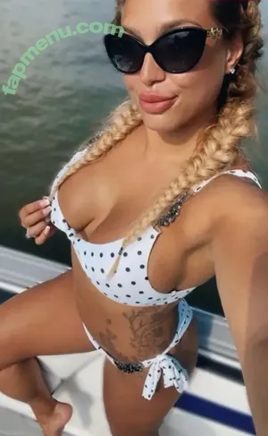  nude photo #0001