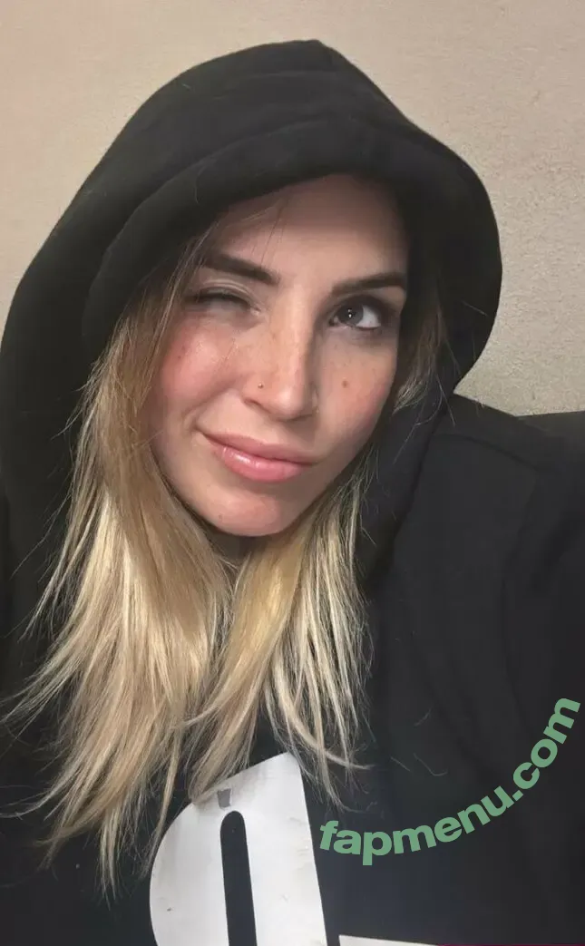 elemanconi nude photo #0005 (eleonoramanconi)