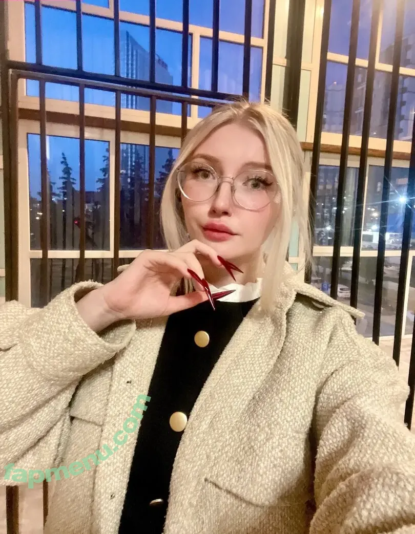 Elena Kyalviyainen nude photo #0031 (Elena Kyalviyainen)