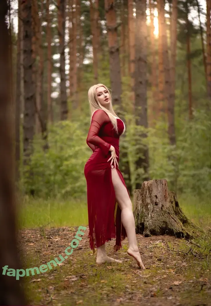 Elena Kyalviyainen nude photo #0560 (Elena Kyalviyainen)