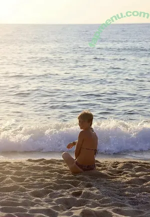  nude photo #0009