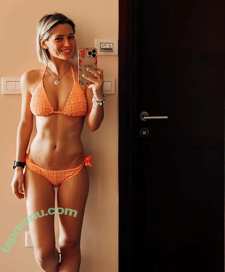 elenamusuruana nude photo #0007 (elenamusuruana)
