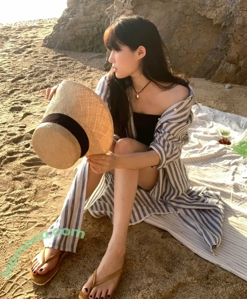 elfin_prairie nude photo #0027 (elfin_prairie)