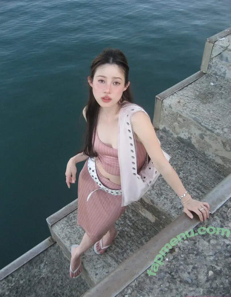 elfin_prairie nude photo #0073 (elfin_prairie)