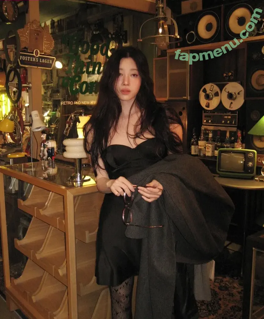 elfin_prairie nude photo #0114 (elfin_prairie)