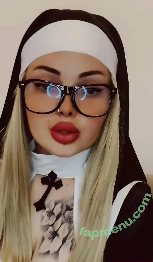 elif_00o nude photo #0011 (elif_00o)