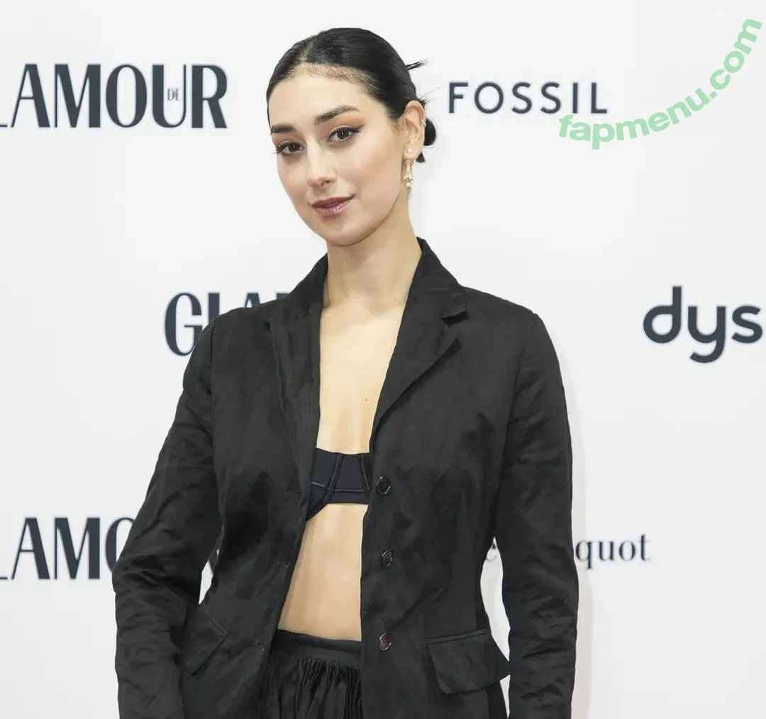 Elif Demirezer nude photo #0009 (Elif Demirezer)