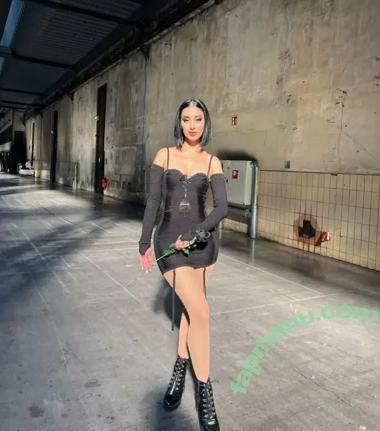 Elif Demirezer nude photo #0010 (Elif Demirezer)