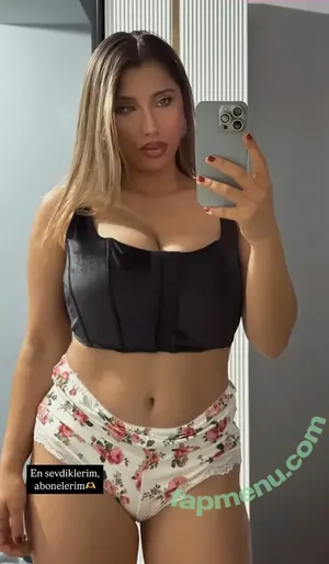 Elif Karaarslan / elifkaraarslan_17 nude photo #0218