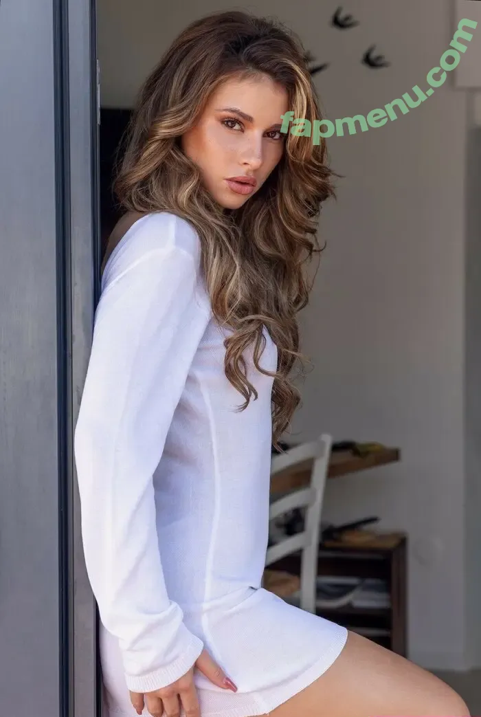 Elisa.fbre nude photo #0069 (Elisafbre)
