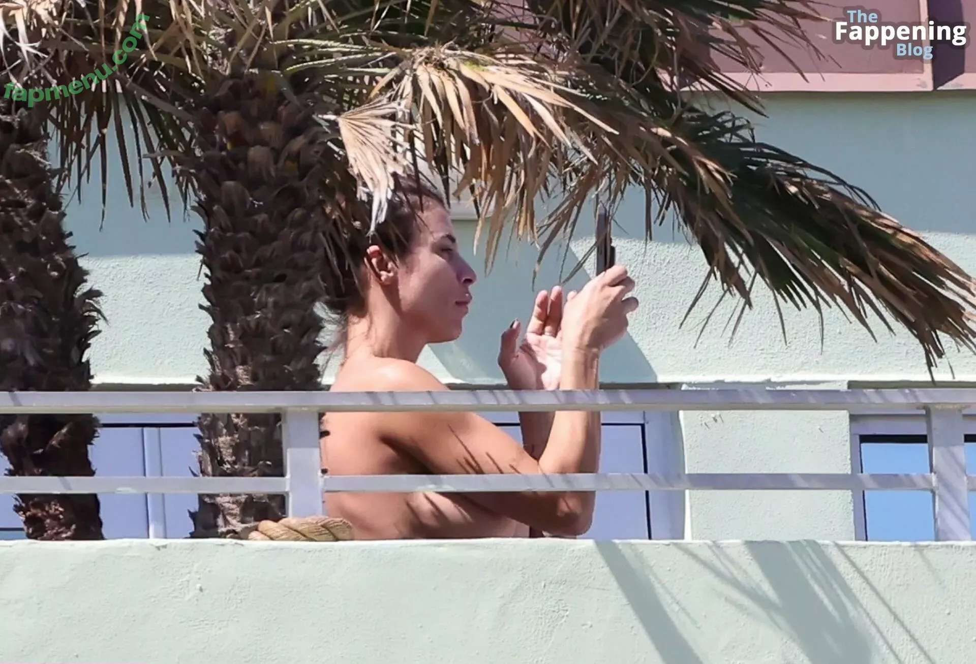 Elisabetta Canalis nude photo #0538 (JustElisabetta / littlecrumb_)