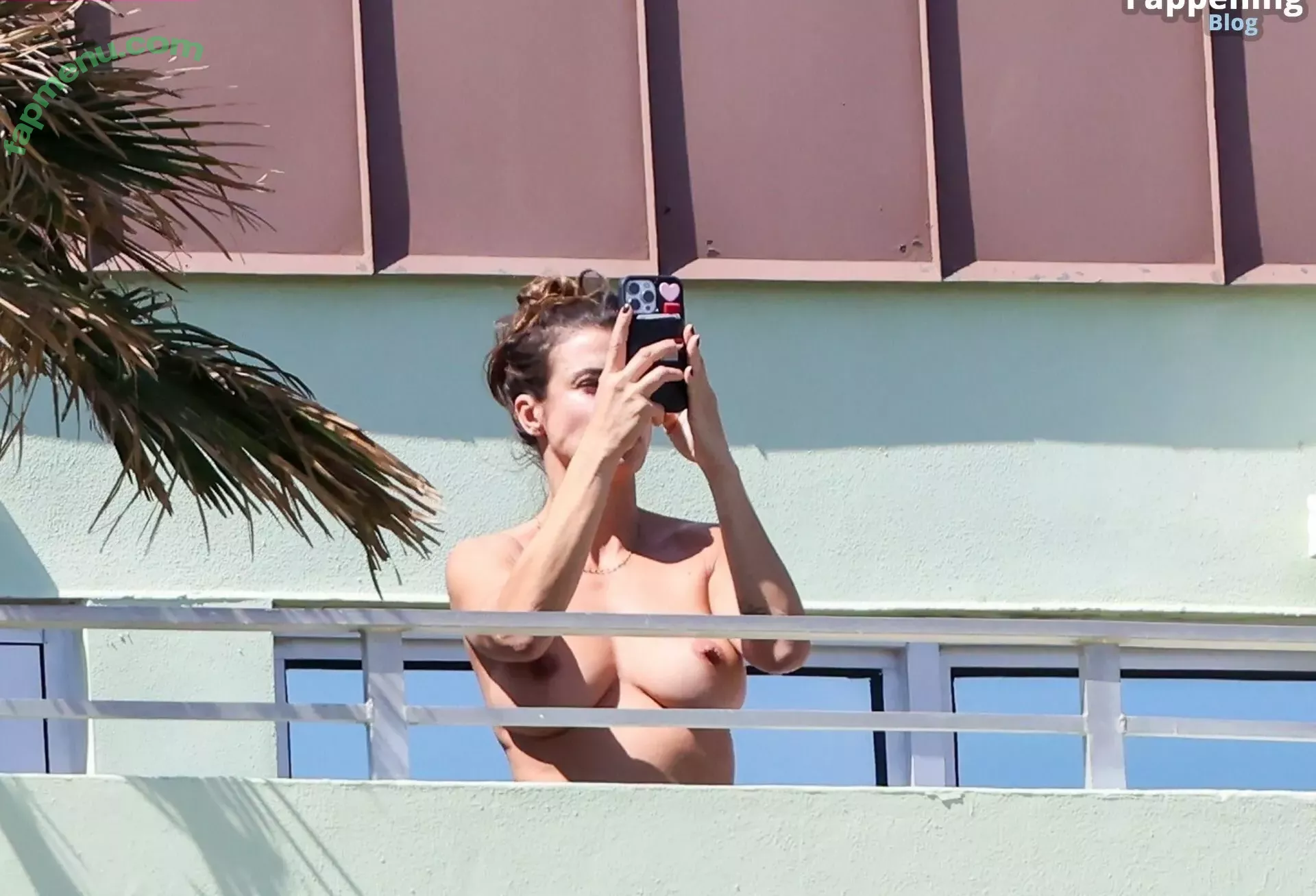 Elisabetta Canalis nude photo #0545 (JustElisabetta / littlecrumb_)
