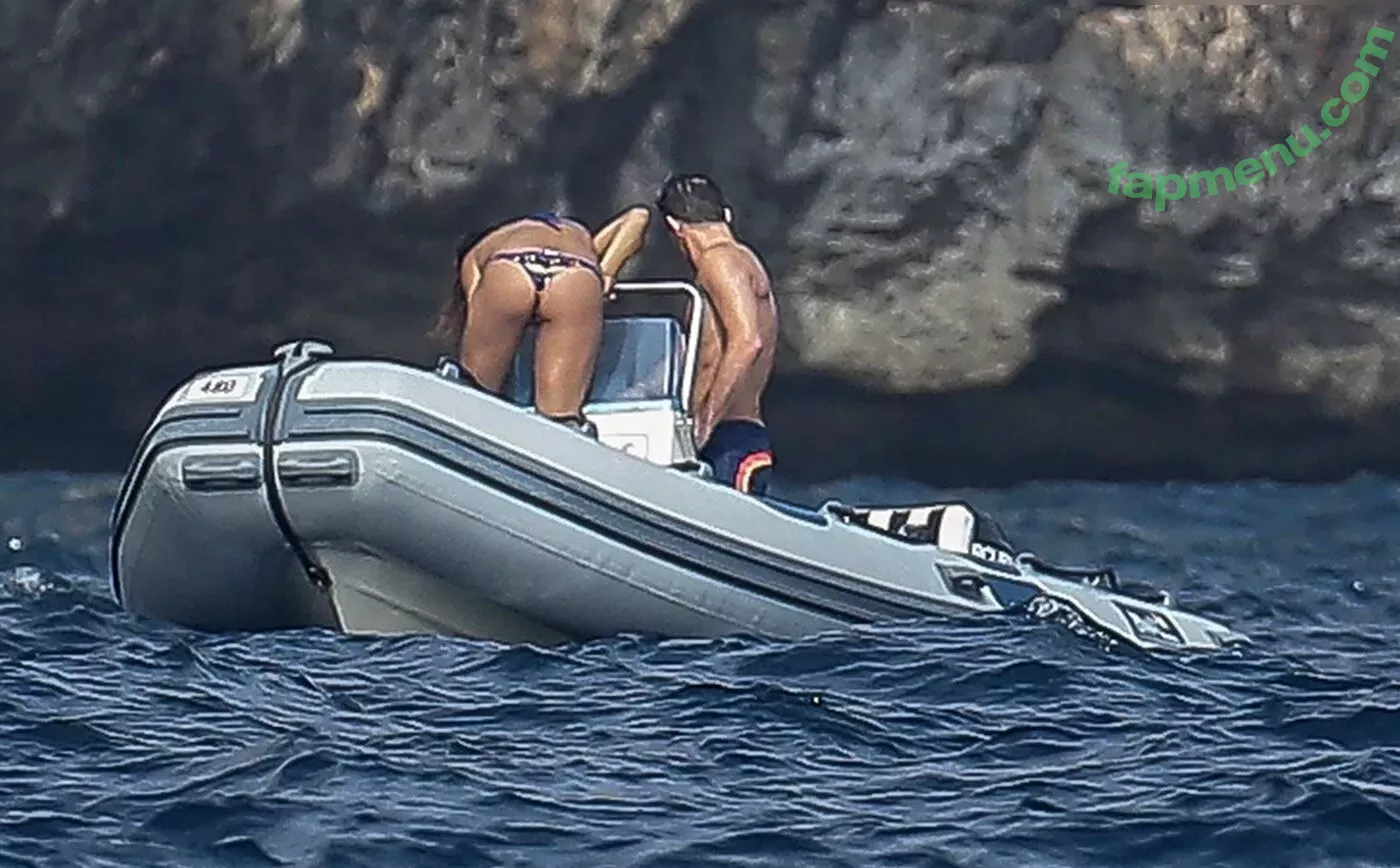 Elisabetta Canalis nude photo #0620 (JustElisabetta / littlecrumb_)