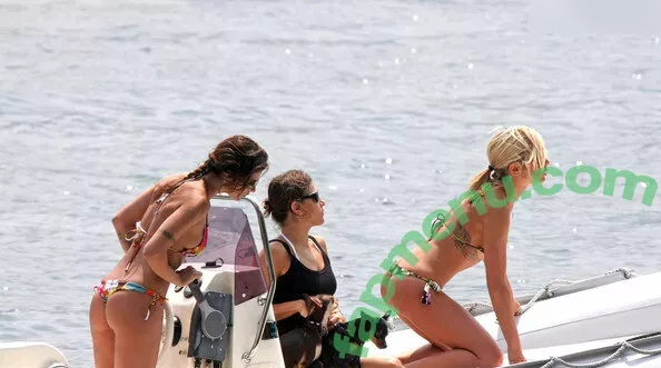 Elisabetta Canalis nude photo #0658 (JustElisabetta / littlecrumb_)