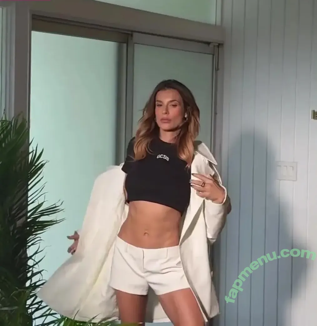 Elisabetta Canalis nude photo #1697 (JustElisabetta / littlecrumb_)