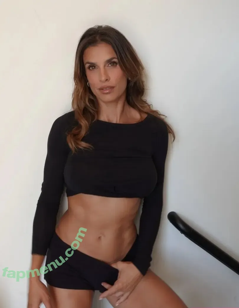 Elisabetta Canalis nude photo #1749 (JustElisabetta / littlecrumb_)