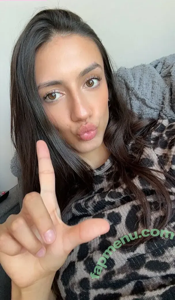 Elisha Walbyoff nude photo #0043 (elishawalbyoff / feetpicgyal / leashhaaa)