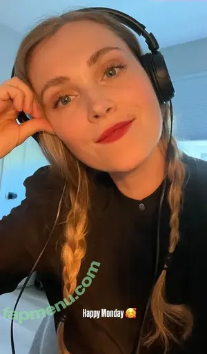 Eliza Taylor / elizajaneface nude photo #0191