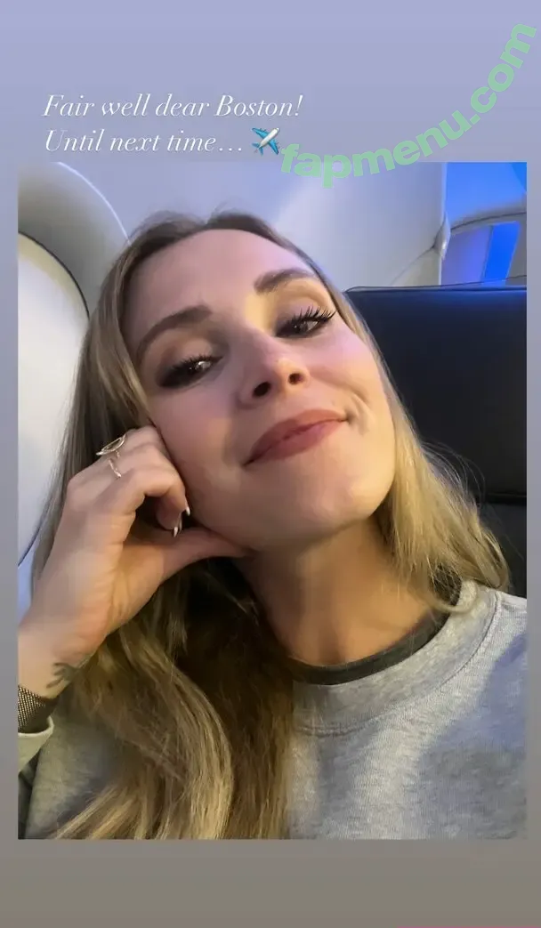 Eliza Taylor nude photo #0187 (elizajaneface)