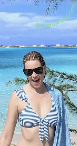 Elizabeth Banks / elizabethbanks nude photo #0233